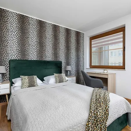 Przestronny Z Balkonem W Centrum & Blisko Plazy By Renters Kołobrzeg