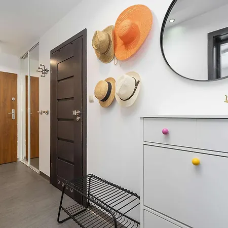 Przestronny Z Balkonem W Centrum & Blisko Plazy By Renters Kołobrzeg